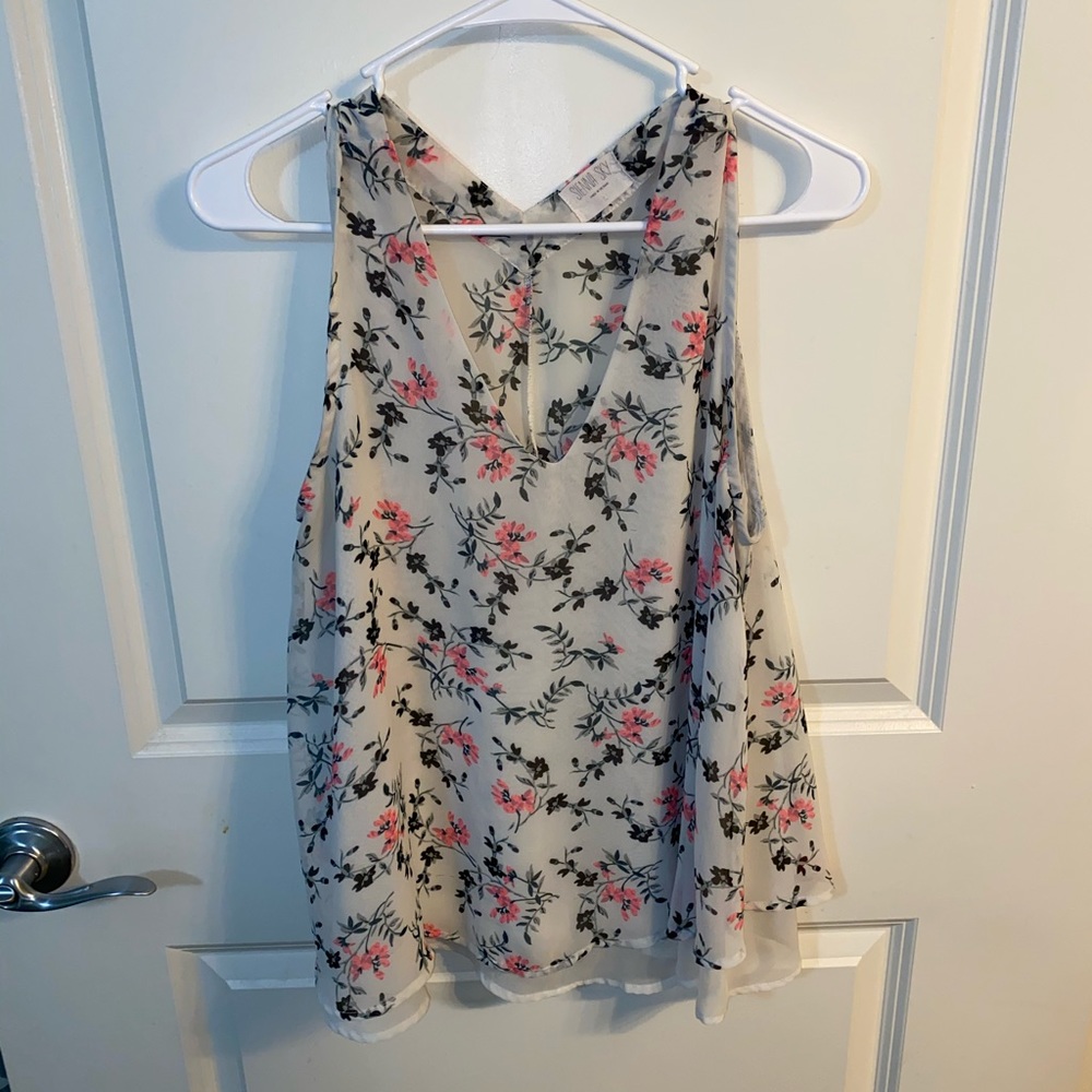 Floral tank